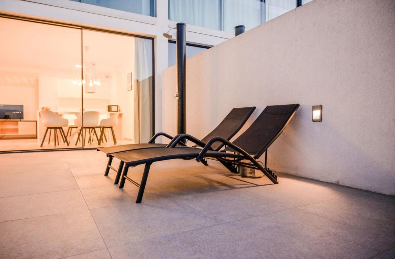 Apartment Flori With Sea View Malinska Exterior photo